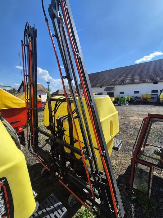 Instalatie instalații de erbicidat FULL HIDRAULICE  MET 1000 litri