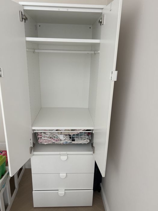 Dulap ikea in stare perfecta 500 lei