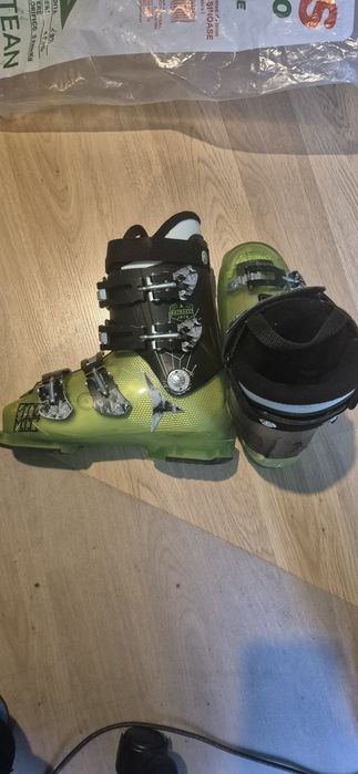 Clapari Atomic marimea 24-24.5(37-38 la pantof)
