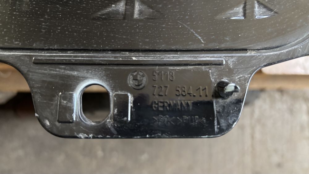 Решетка за bmw ix i20