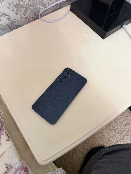 Продаётся телефон