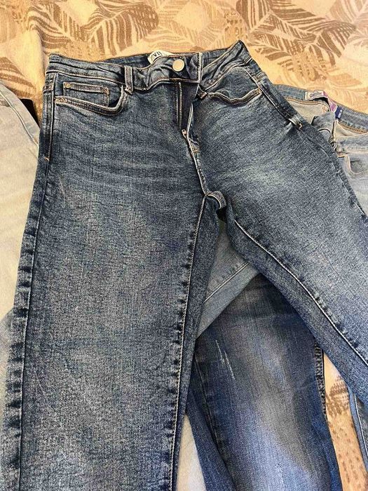 Дънки Зара чисто нови