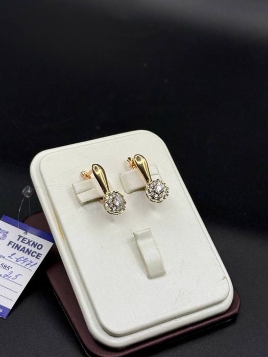 Золото 585  Серьги Масса: 2,5