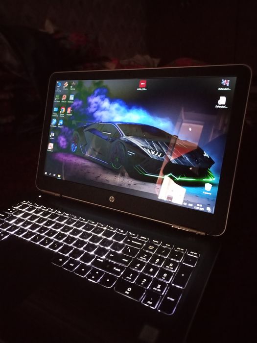 Noutbuk  core i5-7200u PAVILON Sensirli