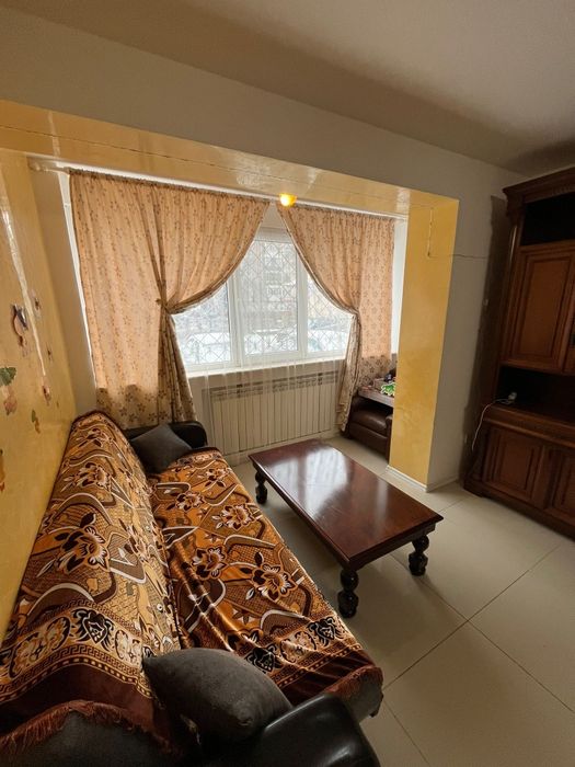 Inchiriez apartament 3 camere