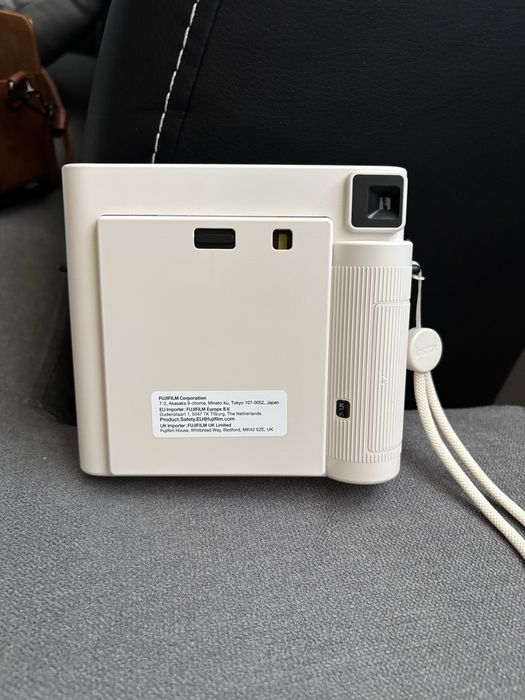 Instax sq1 chalck white