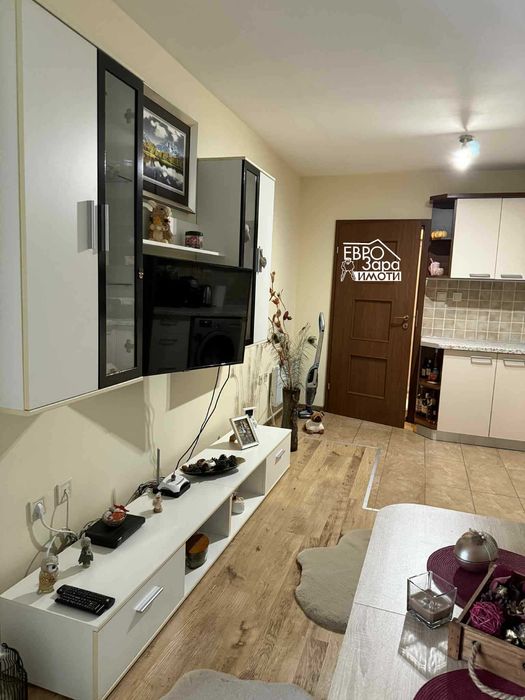 Дава се под наем Двустаен апартамент в Стара Загора, Била - 55 кв.м за 382.5 € - Снимка #2