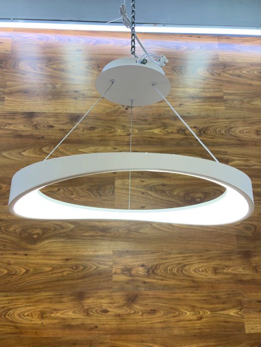 Хайтек люстра 2026 дизайн