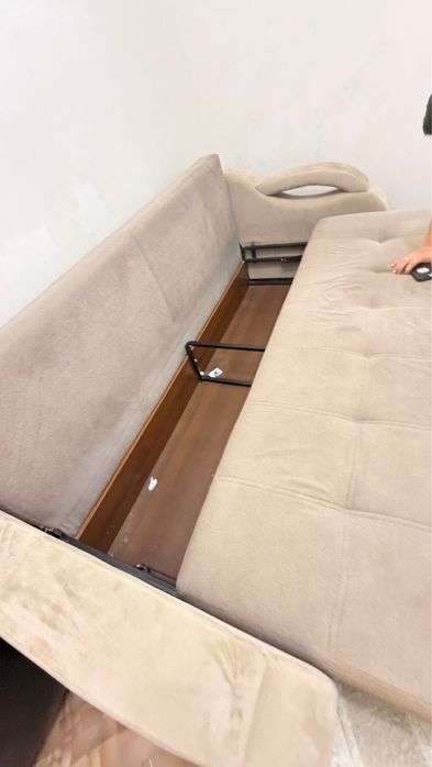 Продам диван в хорошем состоянии