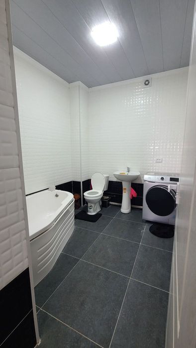 Mirobod quyliq  bozori yaqinida 2 xonali kvartira ijaraga