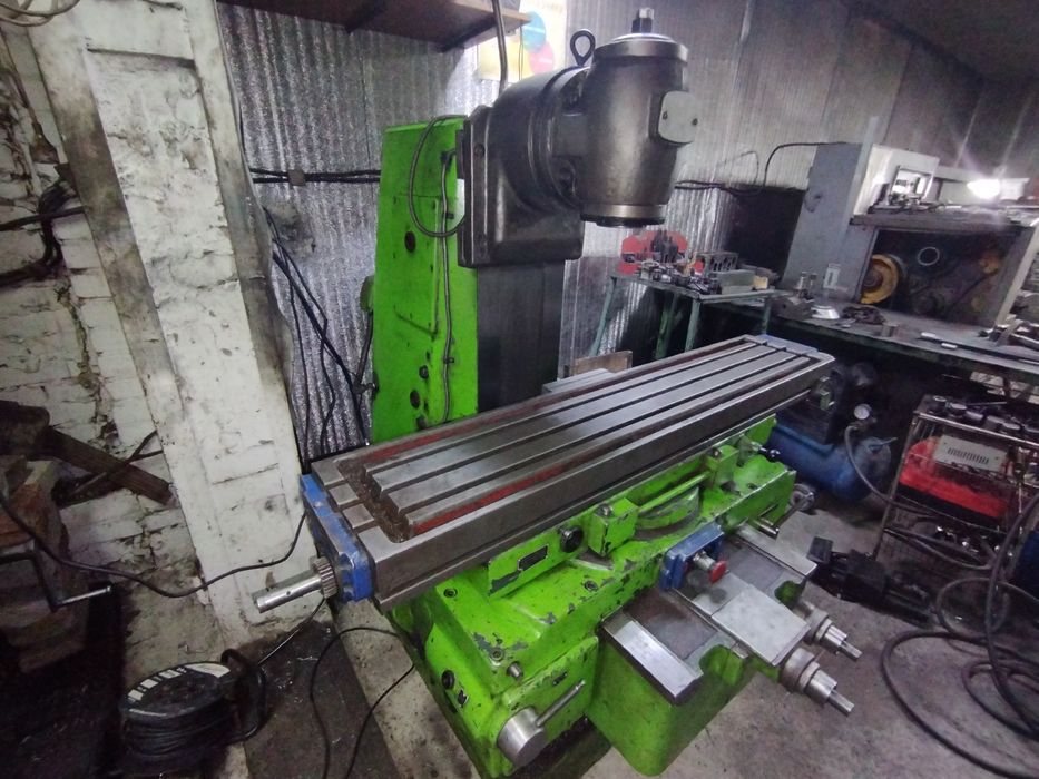 Фрезерный станок