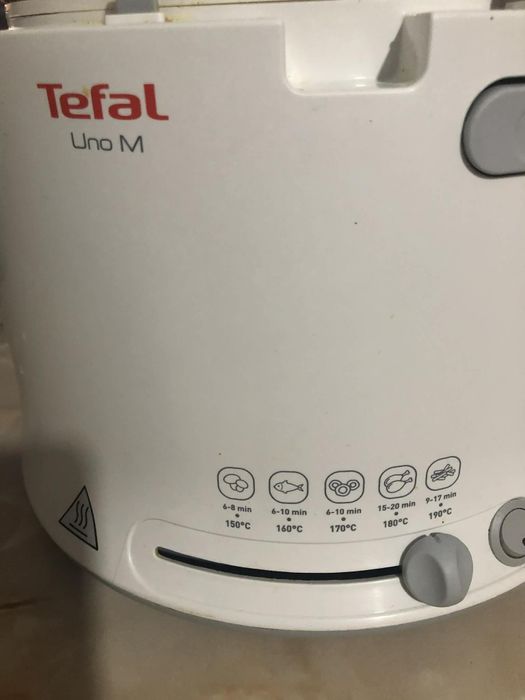 Продавам Фритюрник TEFAL SERIE f53-1 1600W