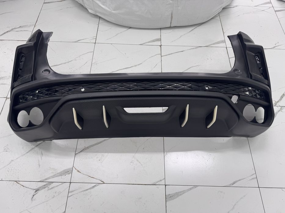 Geely coolray...