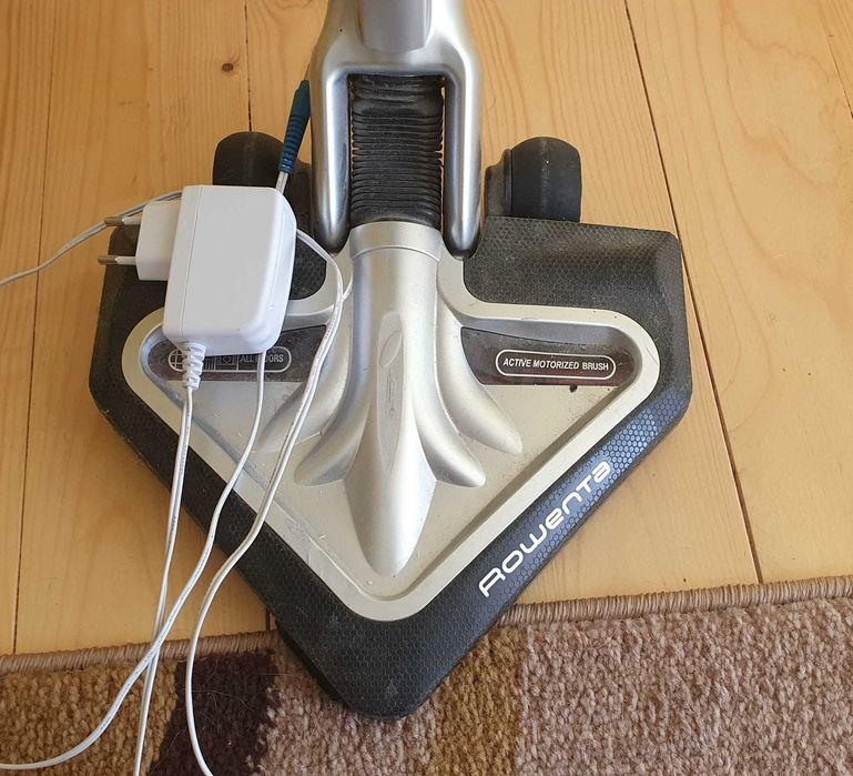 Aspirator vertical ROWENTA