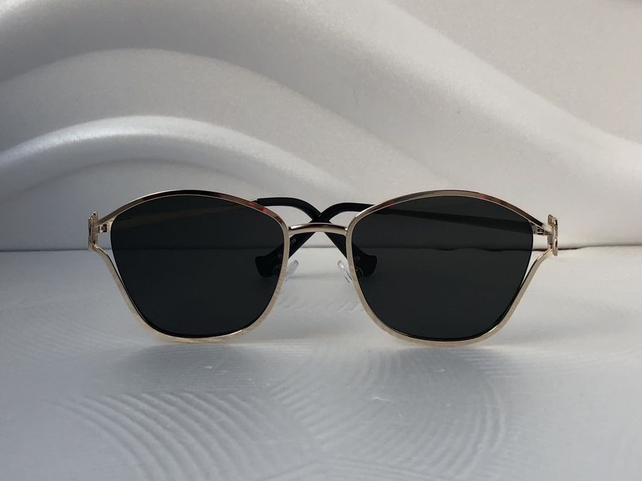 Модерни дамски слънчеви очила