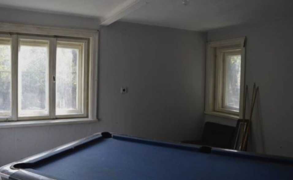 Продава се голяма  Вила