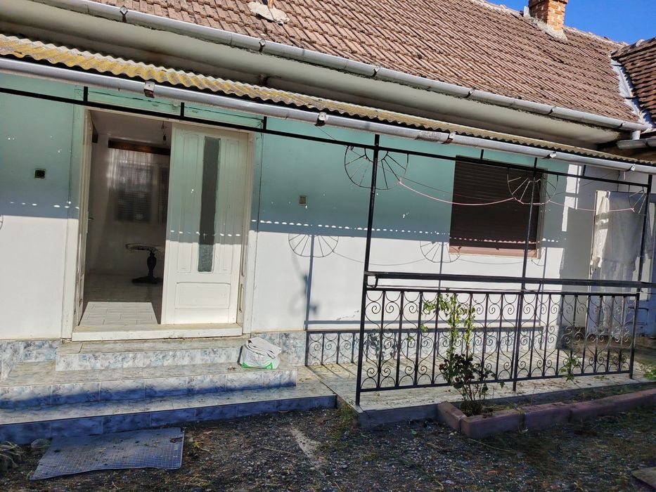 Casa de vanzare.