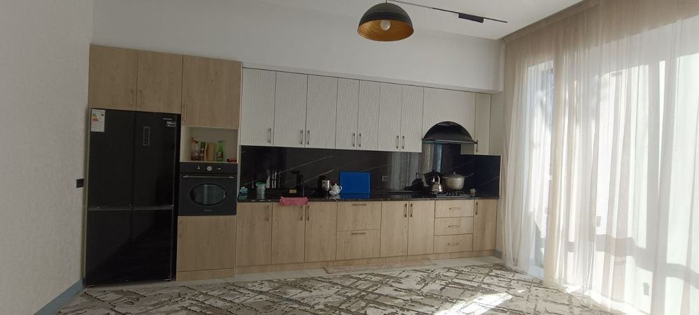 Аренда дача.Современная дача в стиле hi-tech с бассейнами и сауной . O