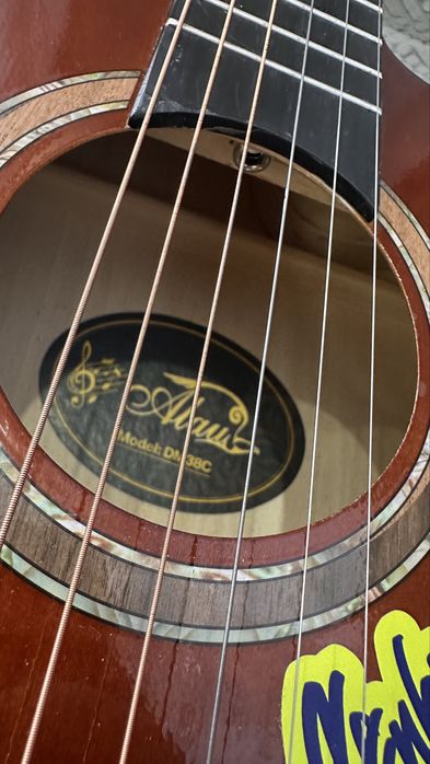 Акустические гитара