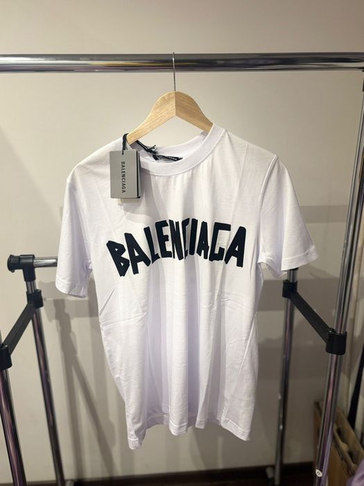 Tricou Balenci alb