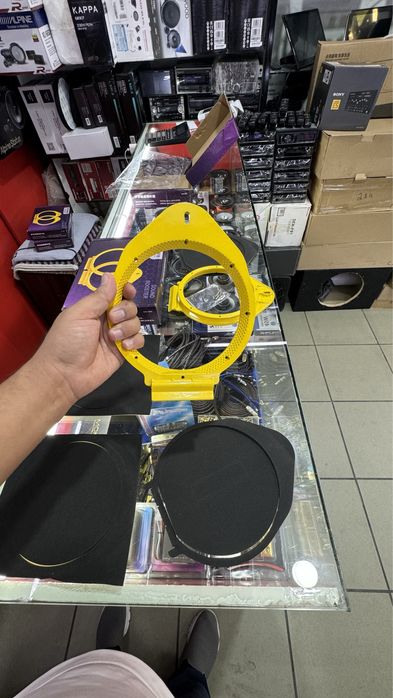 Podyum temirli koblt oniks trekr malibu