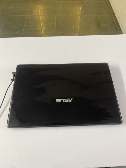 Продается ноутбук Asus x55v