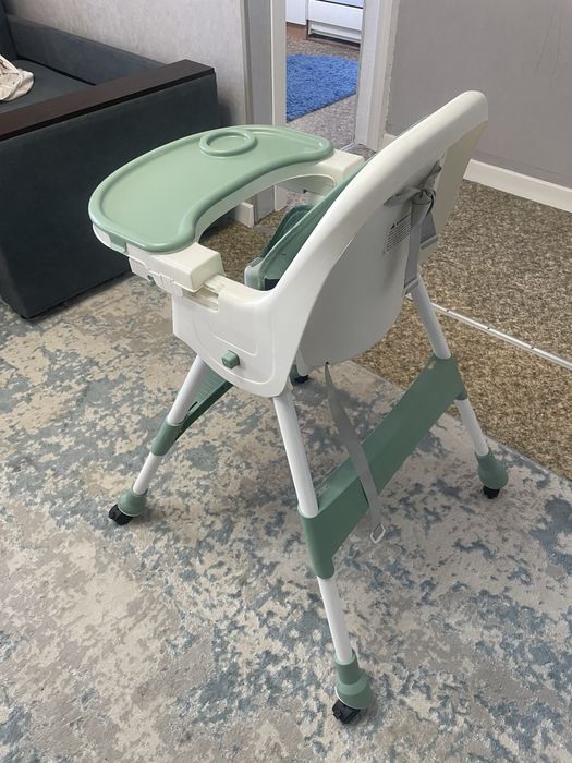 Продам столик для кормления