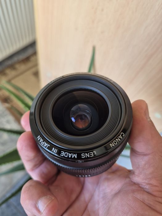 Obiectiv Canon EF 28mm f2.8