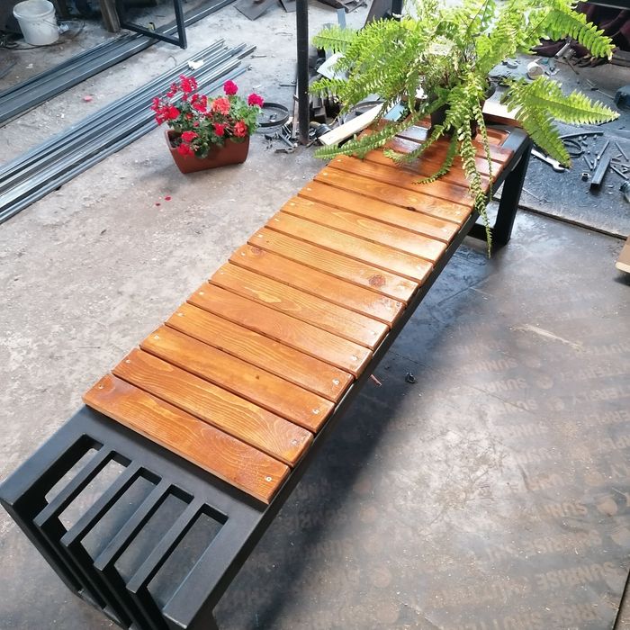 Изработка на градински столове пейки