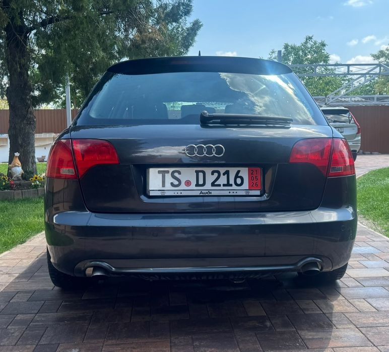 Audi A4 B7  quattro