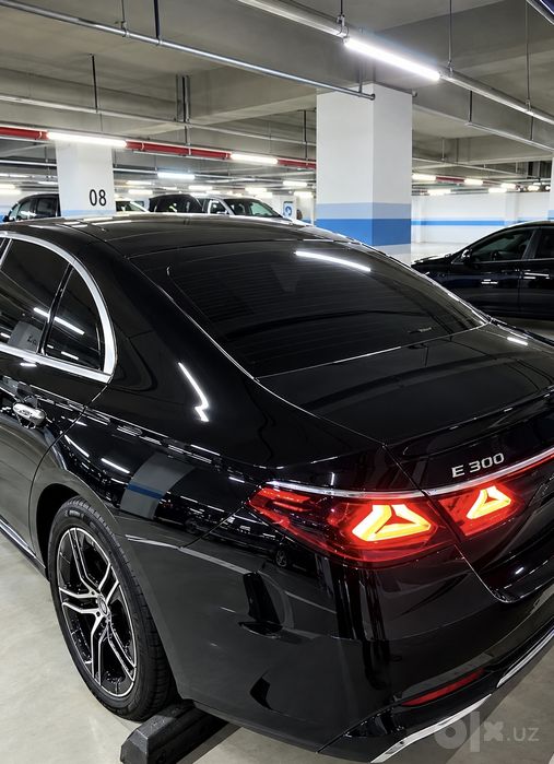 Mercedes Benz E300 W214