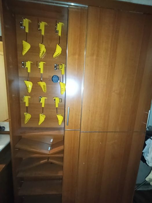 Продам шкаф для обуви
