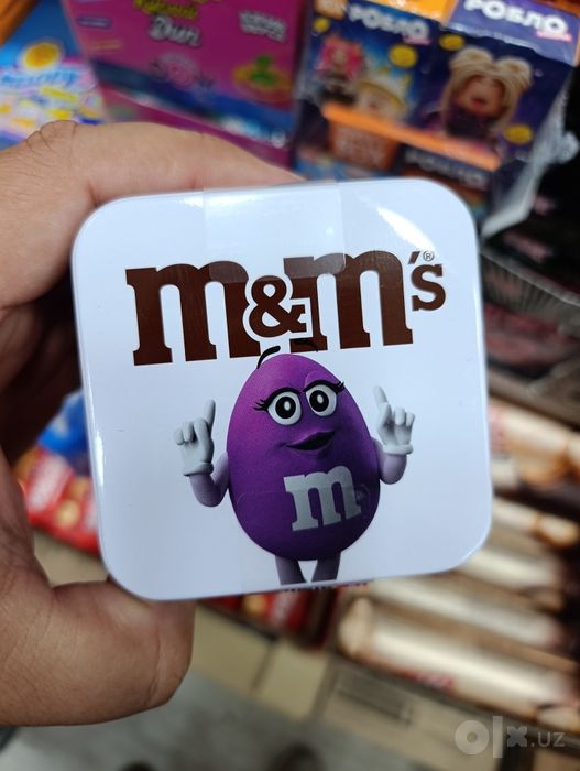 M&MS жестяная банка.