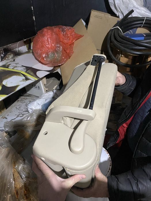 Третий ряд сидений от Прадо, Prado