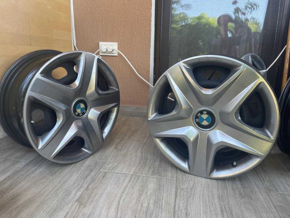 Set 4 jenti din tabla pentru BMV seria 3 , 205 R16, cu senzori și capa