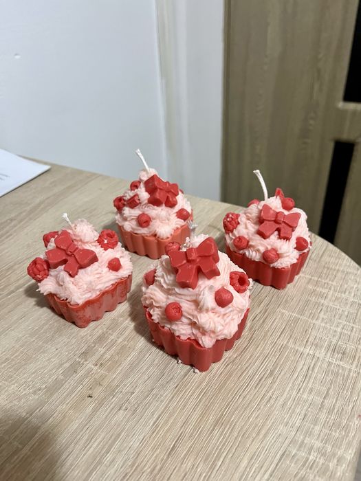 Lumânare parfumată tip cupcake – Decorațiune romantică pentru masă