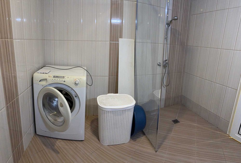 Дава се под наем Двустаен апартамент в Добрич, Център - 68 кв.м за 357 € - Снимка #9