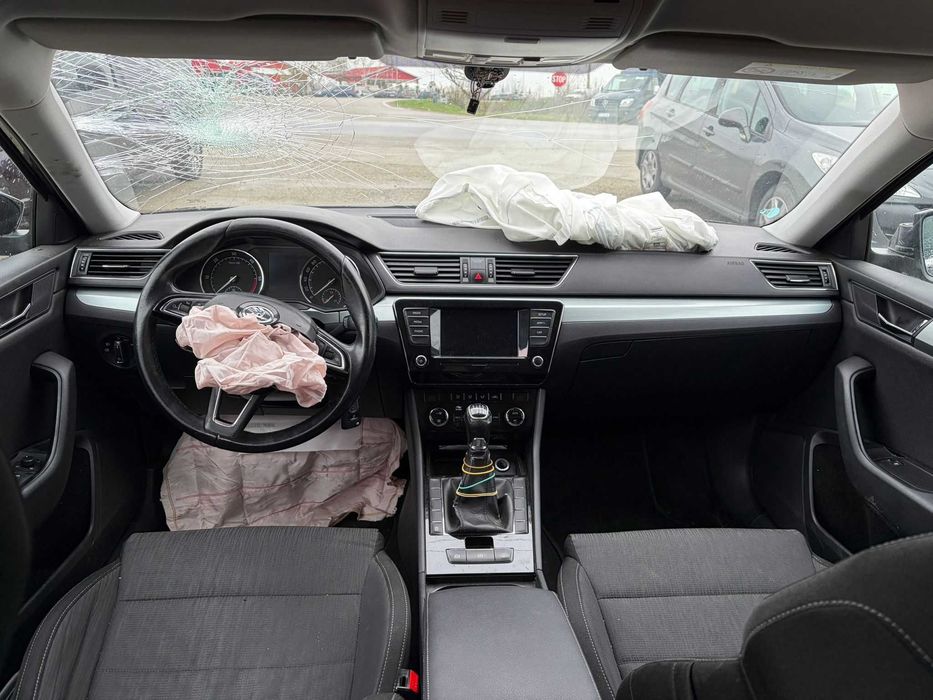 Dezmembrez Skoda Superb III Hatchback ( 3V3 ) 2.0 TDI DFGA 150 cai