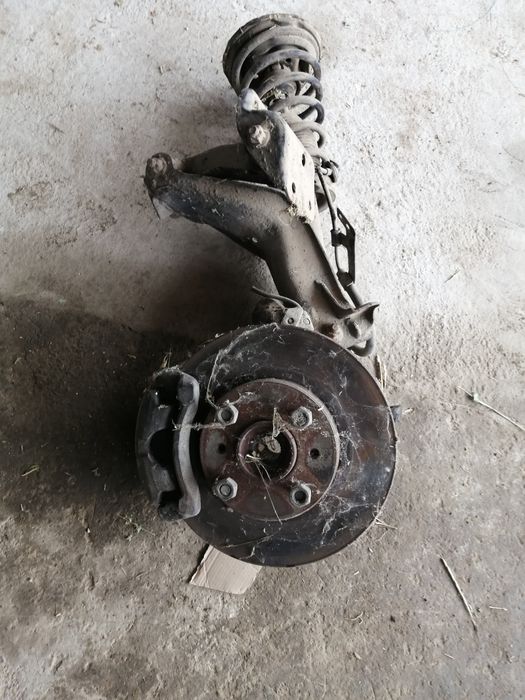 Ниссан примера запчать