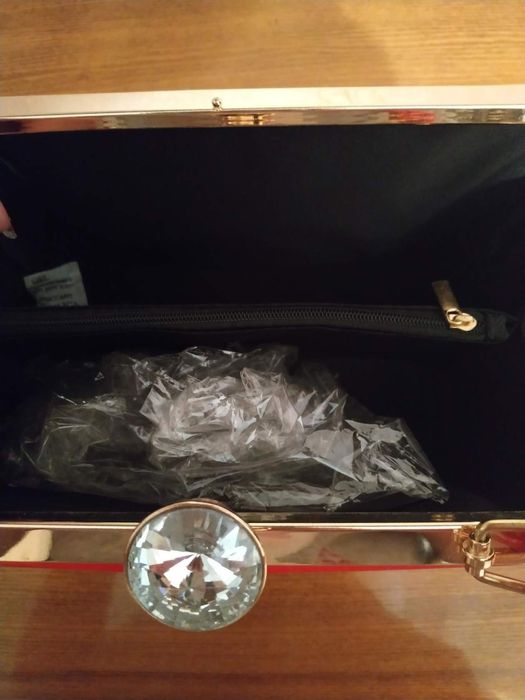 Сумочка красного цвета. Новая