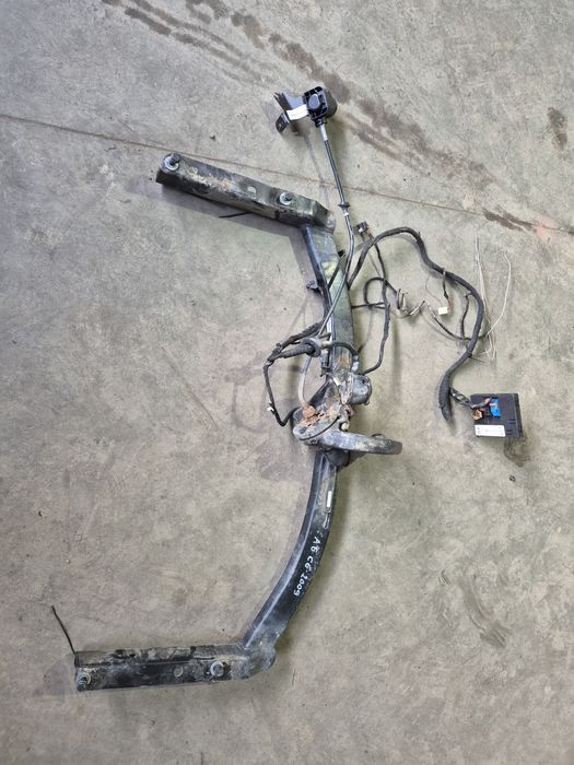 Carlig tractare remorca audi a6 c6 retractabil automat la buto an 2009