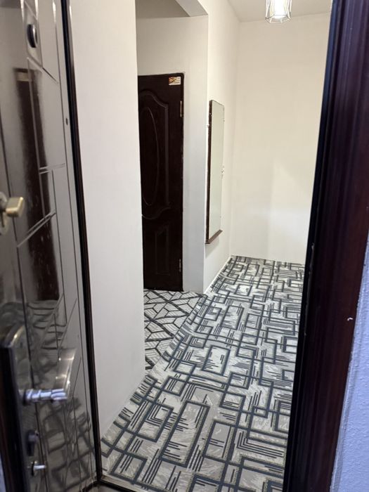 Qoraqamishda ijaraga uy beriladi 2 xonali 1 etaj maklersiz