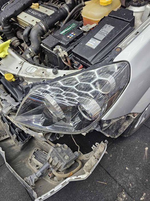 Монтаж на лед крушки,полиране на фарове,керамично покритие и фолио