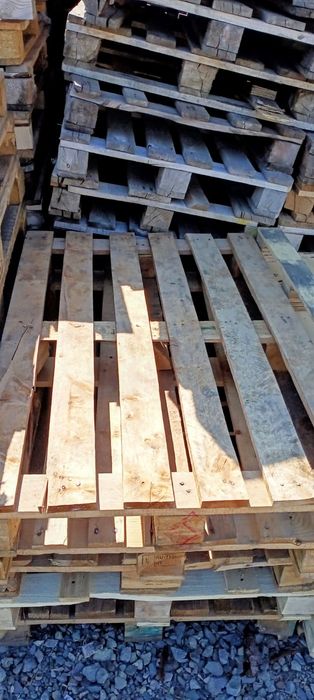 Продам поддоны стандартные.