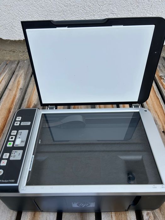 Цветен принтер HP