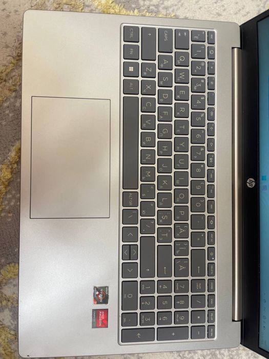 HP kompyuter sotiladi deyarli umuman ishlamagan