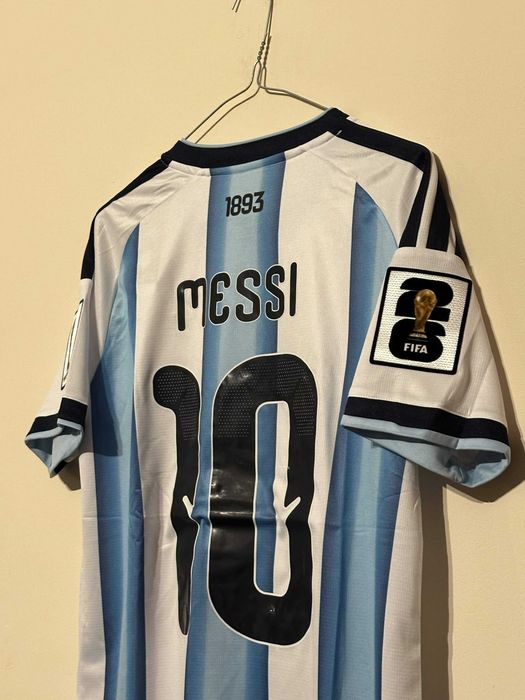 Тениска на Аржентина за Световното първенство с името на MESSI - ТОП ЦЕНА!