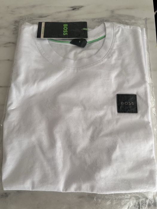 Срочно Продам Новая Футболка BOSS