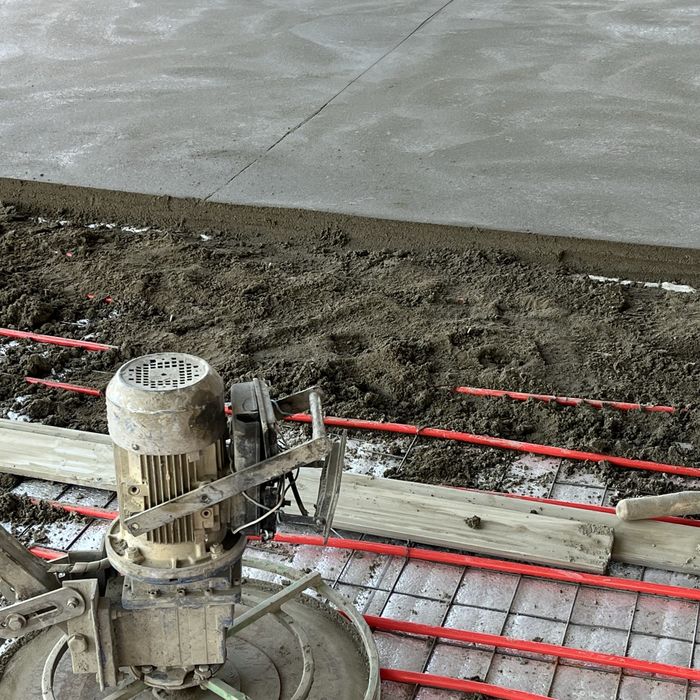 Ровный пол по доступным ценам в Костанае!