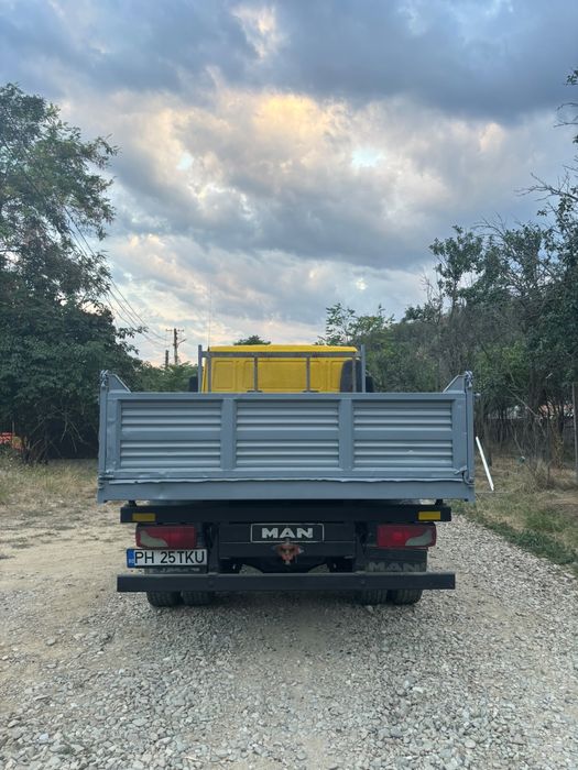 Autobasculanta MAN TGL 10.210